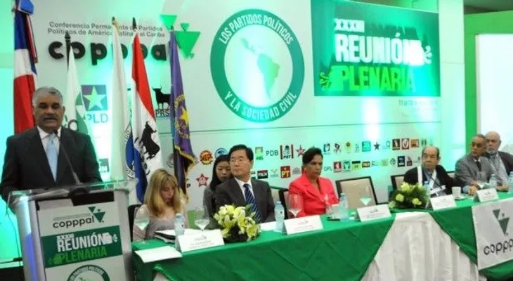 Miguel Vargas aboga por partidos dispuestos promover el cambio