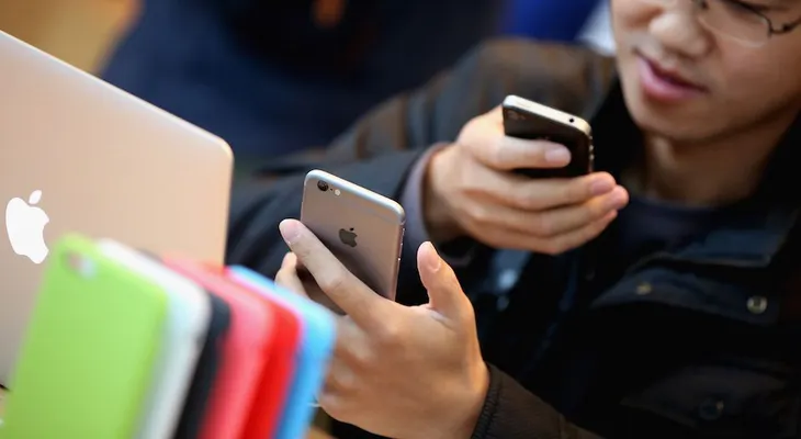 Baterías más duraderas y cámaras mejoradas: así serán los smartphones en 2016