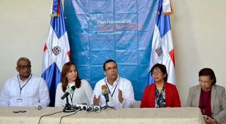 Navarro encabeza consulta para formulación Plan Nacional de Derechos Humanos 2015-2020