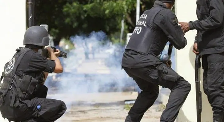Violentos enfrentamientos en sede de la UASD de SFM 