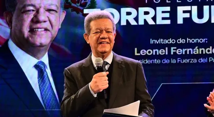 Leonel afirma que la labor de las iglesias es "imprescindible" y asegura que "es necesario volver el rostro hacia Dios"