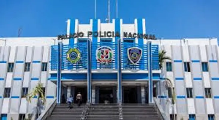 Suspenden tres oficiales de la Policía Nacional