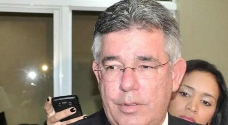 Asaltantes despojan de un reloj a Víctor Díaz Rúa  