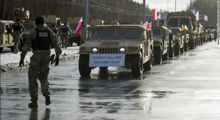 La OTAN exhibe su fuerza a las puertas de Rusia; Polonia da la bienvenida a tropas de EE.UU.