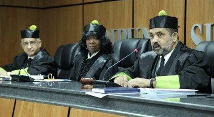 Tribunal Electoral se declara incompetente para disponer conteo manual de votos