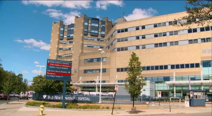 Doctores extirparon parte equivocada del cuerpo, acusa paciente