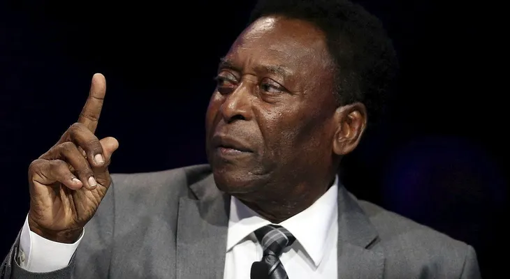 Pelé cancela su visita a Rusia y está en duda su presencia en la apertura del Mundial