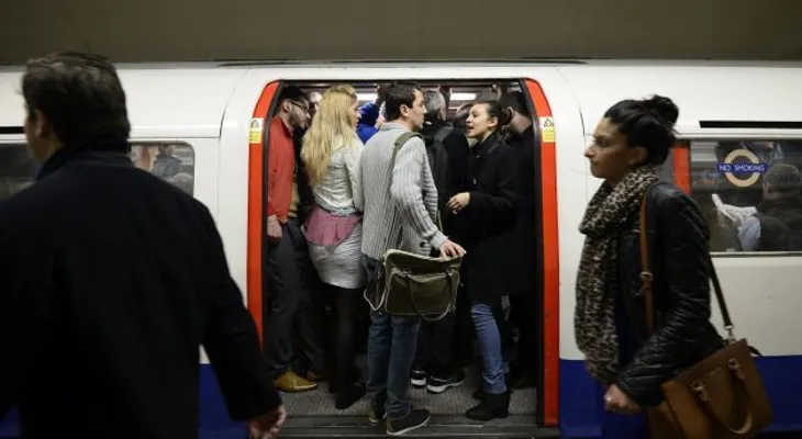 Caos por huelga de 48 horas en el servicio del Metro en Londres 