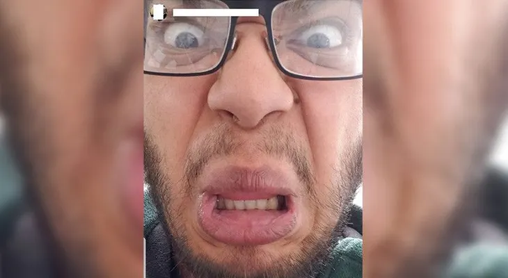 Un hombre roba un teléfono y publica una selfie en las redes de la víctima