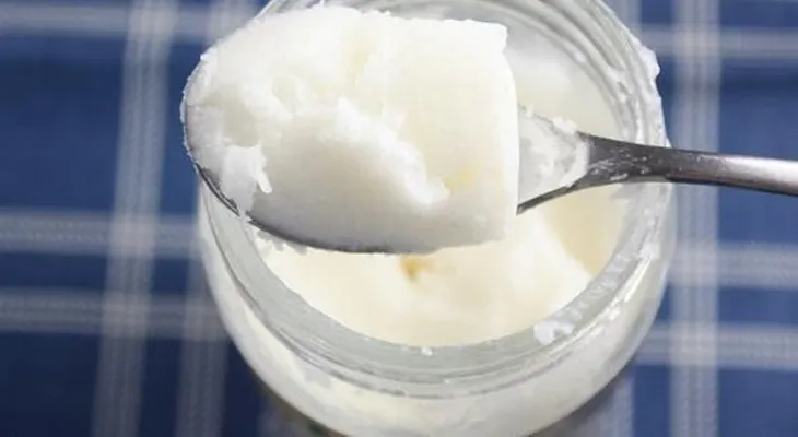 Cómo preparar una pasta de dientes con aceite de coco (VIDEO)