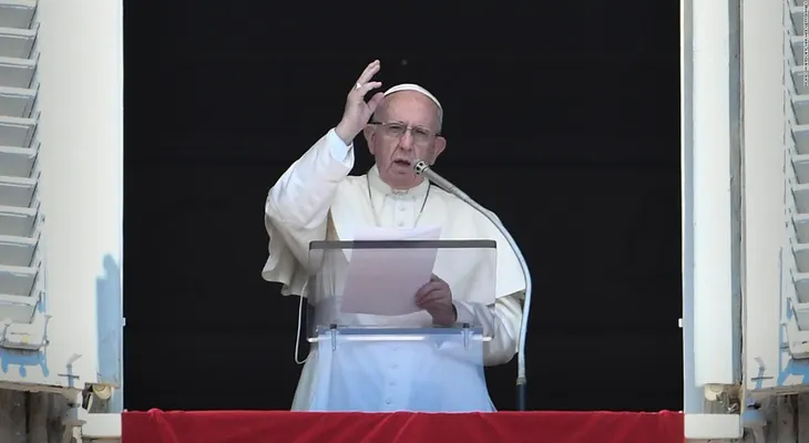 El papa Francisco no hizo mención al escándalo de abusos sexuales antes de su viaje a Irlanda