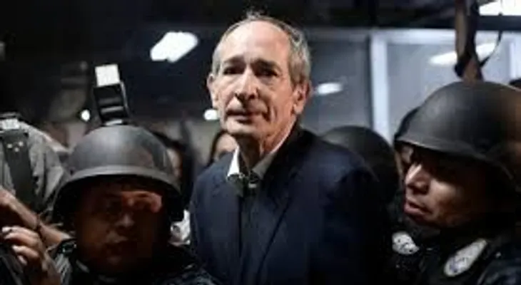 Guatemala: expresidente Álvaro Colom sale de prisión
