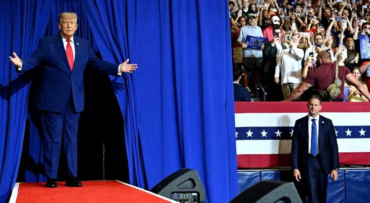 Trump aprueba invertir millones de su PAC para apoyar a republicanos vulnerables en las elecciones de noviembre