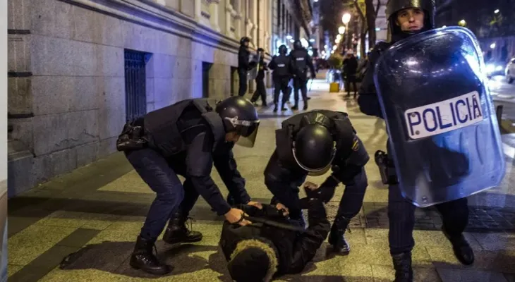 MADRID: Embajada RD lamenta trifulca con policías.