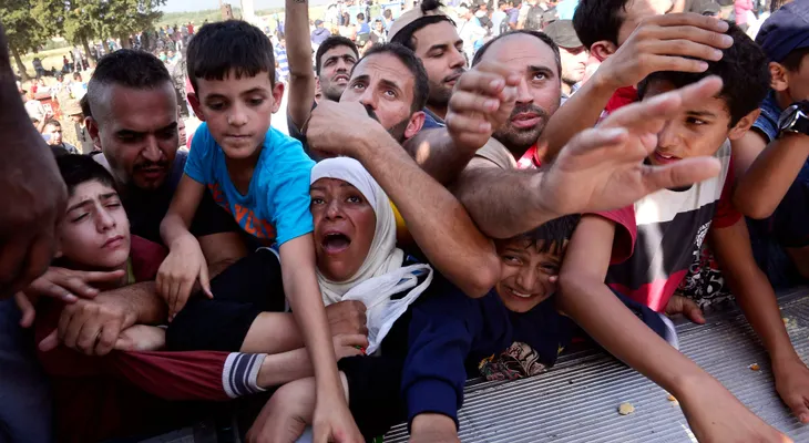 Unión Europea le dará 790 millones de dólares a Grecia para enfrentar la crisis de refugiados