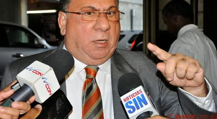 Gobierno no desmiente ni confirma rumores sobre supuesta renuncia de Vincho