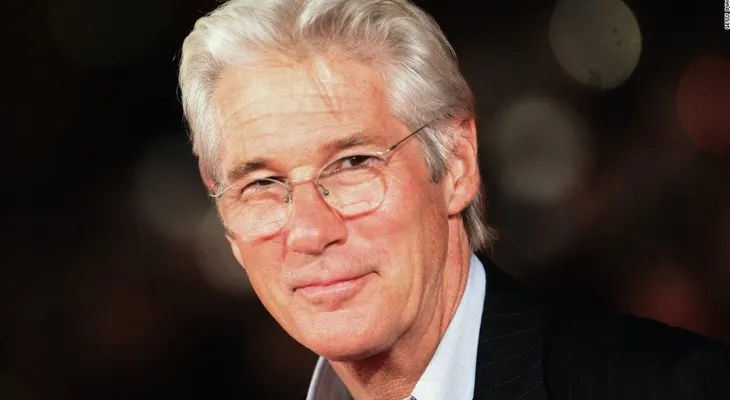 Richard Gere se hace pasar por un indigente y nadie se da cuenta