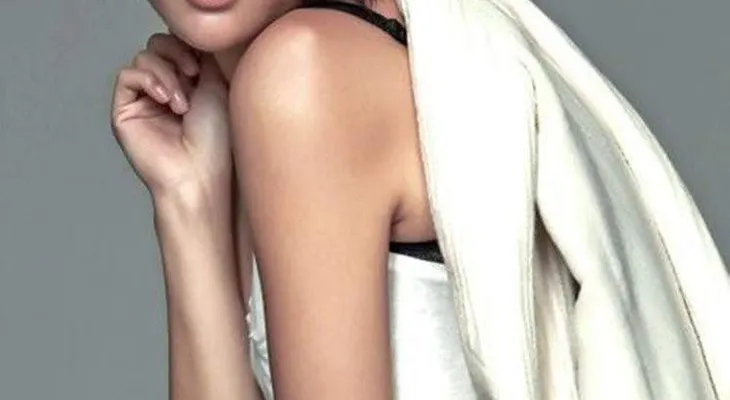 La modelo Olivia Ku muere ahogada durante una sesión de fotos en el mar 