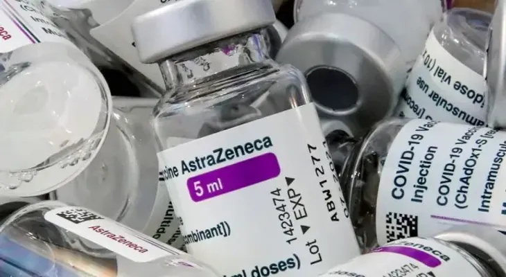 Descubren posible detonante de los trombos tras la vacuna de AstraZeneca