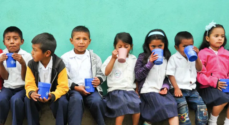 La UNESCO advierte que número de niñas no escolarizadas en el mundo duplica al de niños