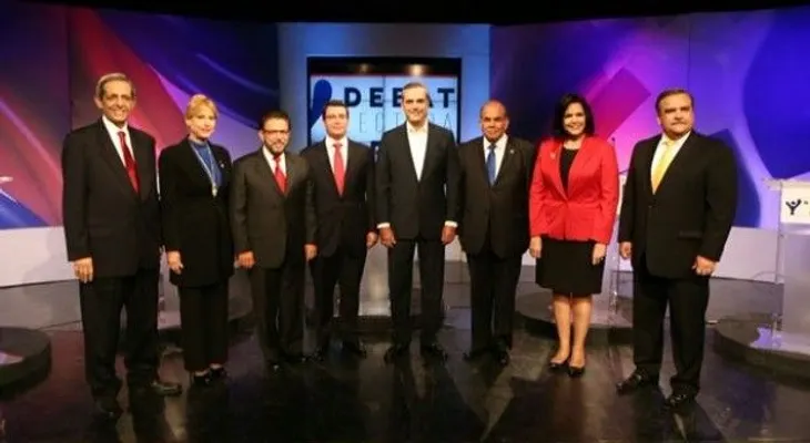 Candidatos debaten su visión de país; seguridad ciudadana y educación sobresalen