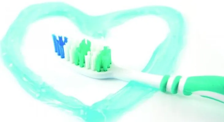 9 usos alternativos de la pasta dental