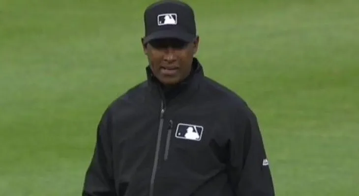Debuta Ramón De Jesús Ferrer, primer umpire dominicano en Grandes Ligas