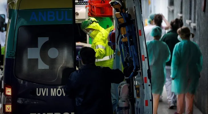 España logra el mayor descenso de muertes y contagios por coronavirus