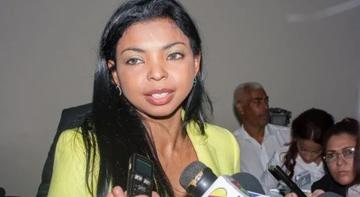 Yeni Berenice: hay indicios de que Francia participó en fuga de pilotos