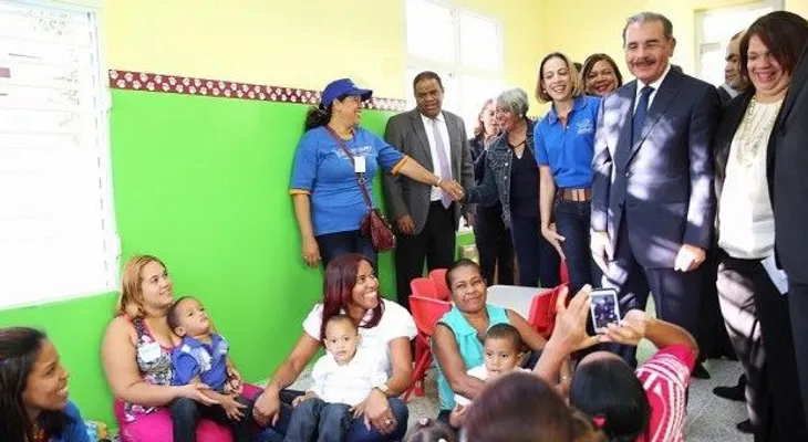 Presidente Medina entrega estancia infantil en Navarrete