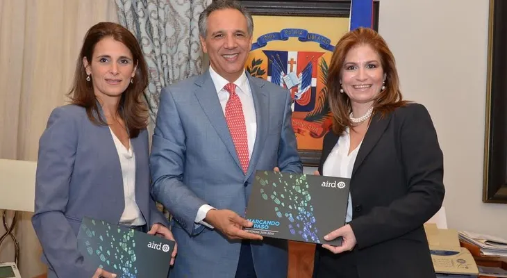 Ministro de la Presidencia recibe visita de Ligia Bonetti y Circe Almánzar