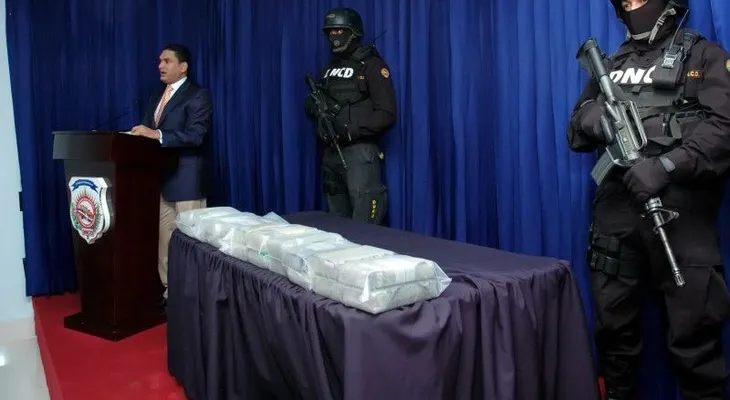 Decomisan 20 paquetes de cocaína dentro de un contenedor en el puerto Caucedo 
