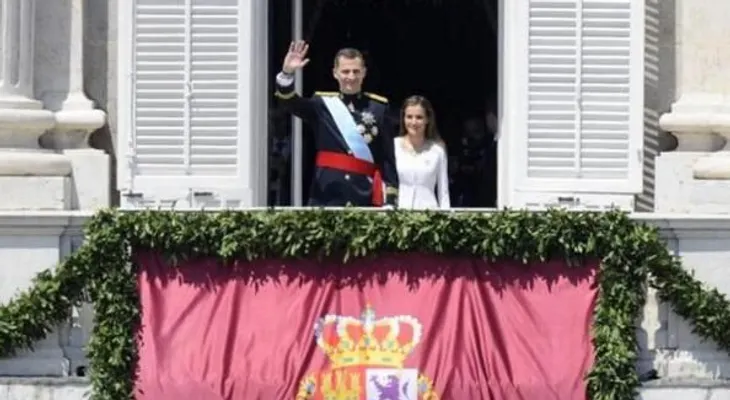 ¿Monarquía sin corona?