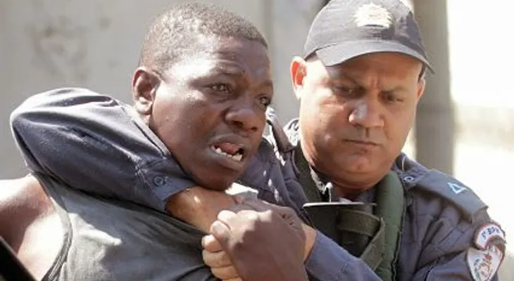 Apresan a tres haitianos por robo en fonda