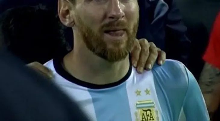 La amargura de Messi causa una avalancha de memes (VIDEO)