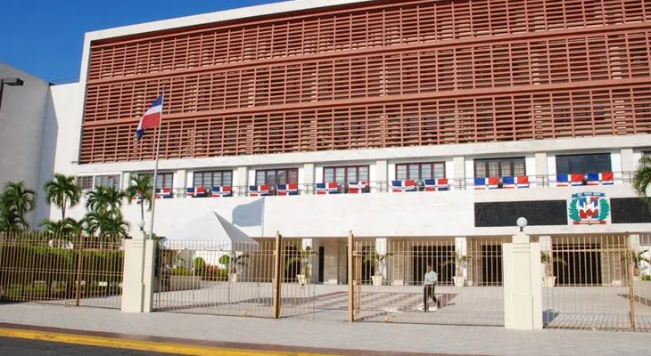 Fracasa intento para buscar acuerdo sobre Ley de Partidos, y se arma un "corre corre" en el Congreso