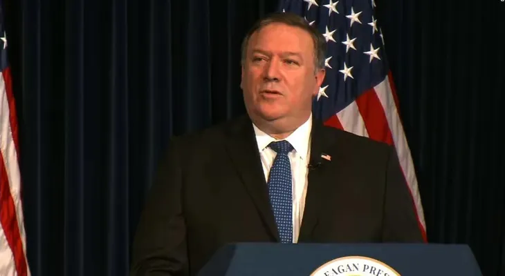 Mike Pompeo acusa al líder supremo de Irán de beneficiarse de 95.000 millones de dólares de un fondo de cobertura personal