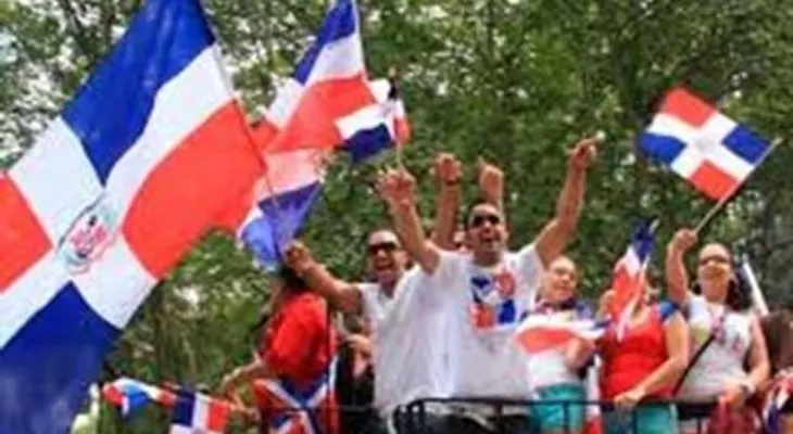 Trabajadores dominicanos en NY se beneficiarían con aumento salario mínimo 