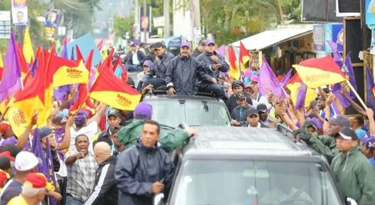 Suspenden caravana de Danilo por Santo Domingo Este por aguaceros