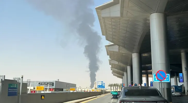 Hutíes atacan de nuevo el aeropuerto de Riad: hay heridos tras el asalto que dejó 12 muertos el sábado