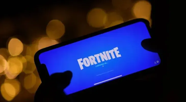 Hospitalizan un niño de dos meses por adicción a Fortnite 