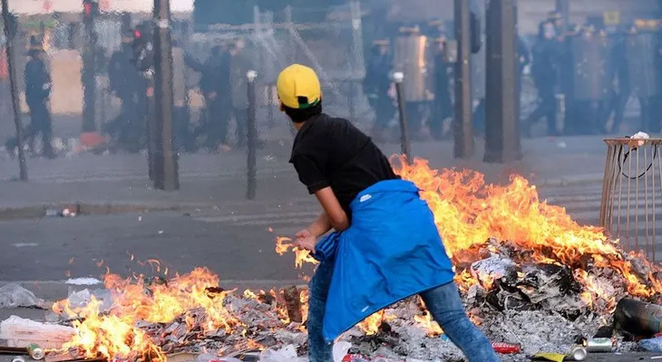 40 detenidos en París tras altercados en la final de la Eurocopa