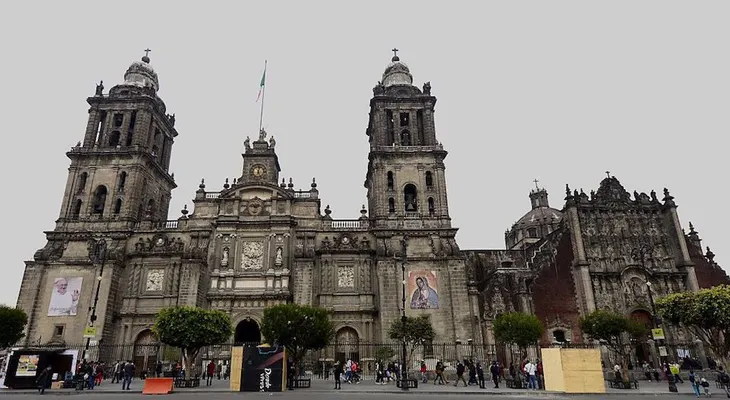 México: atacan a un sacerdote en la Catedral Metropolitana