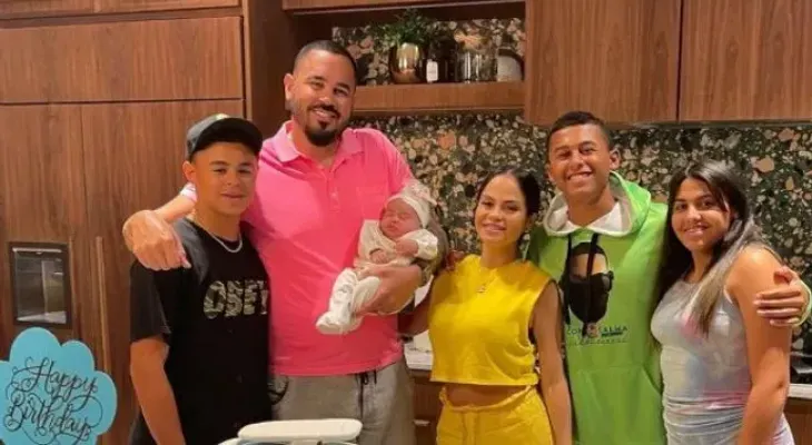 Productor Raphy Pina anuncia que él y su esposa, Natti Natasha, tienen covid