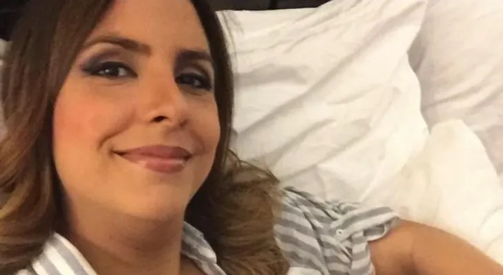 Laura Castellanos causa revuelo por fotos amamantando sus hijos
