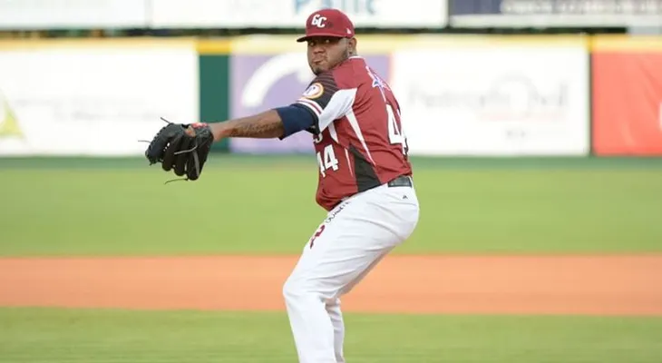 Tigres siguen en mala picada; pierden 3-0 de los Gigantes