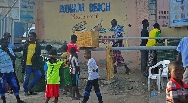 Ataque de al Shabbab en un restaurante en Somalia deja 10 muertos