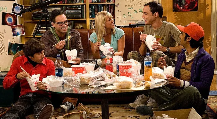Jim Parsons de "The Big Bang Theory" se casó con su novio después de 14 años juntos
