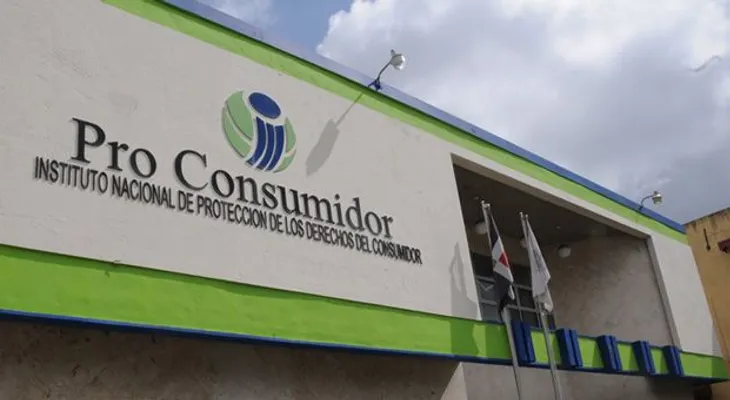  Pro Consumidor somete a la Justicia a Pica Pollo Rico por por tentativa de soborno a inspectores 