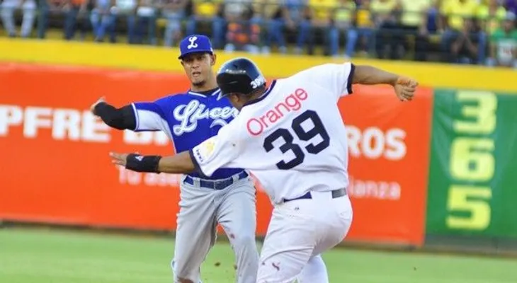 Estrellas asumen el primer lugar; Águilas y Toros vencen
